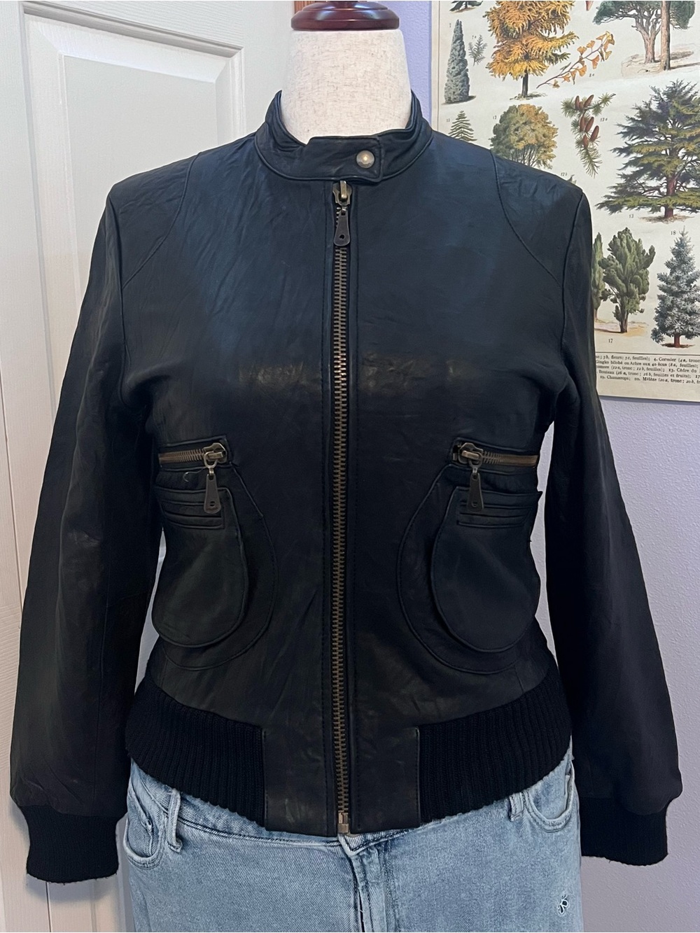 Vintage DOMA Cropped Black Leather Bomber Jacket